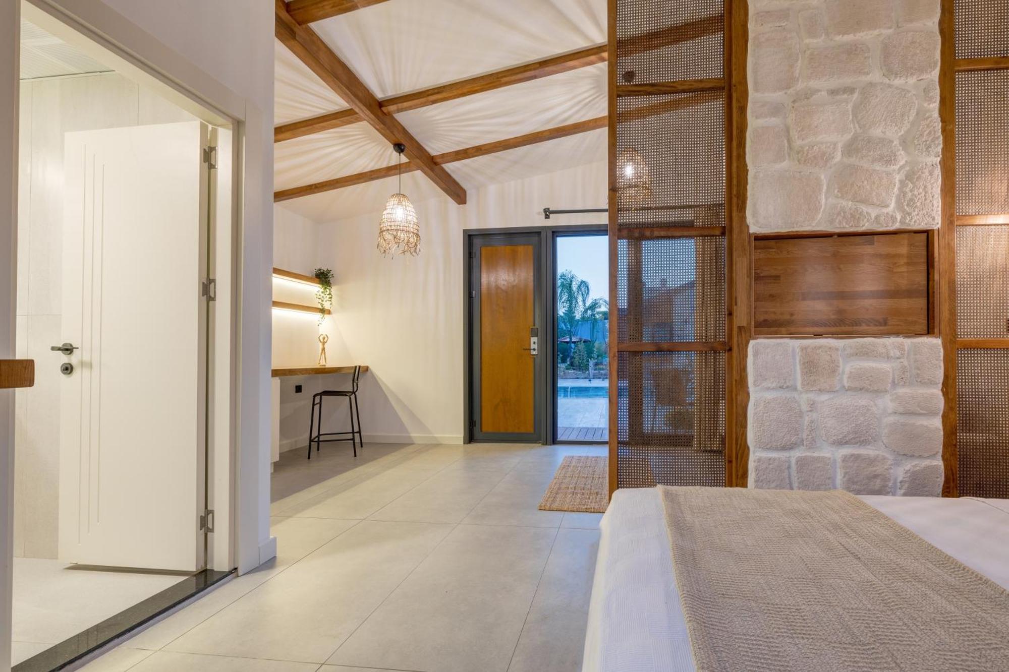 Rota Kilidonia Karaoez Suites&Villas Værelse billede